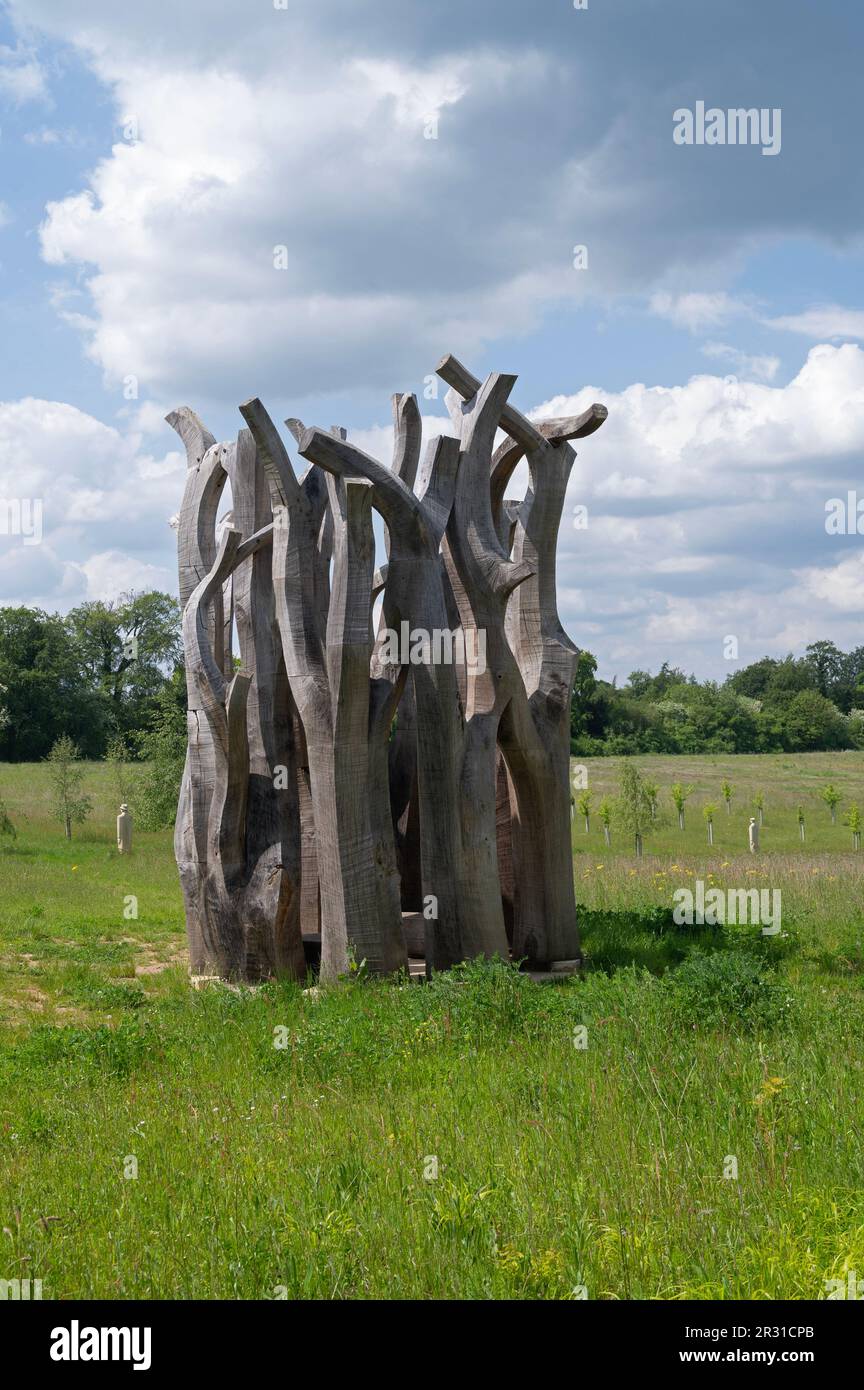 Witness Sculpture, Langley vale Wood, Surrey, Regno Unito Foto Stock