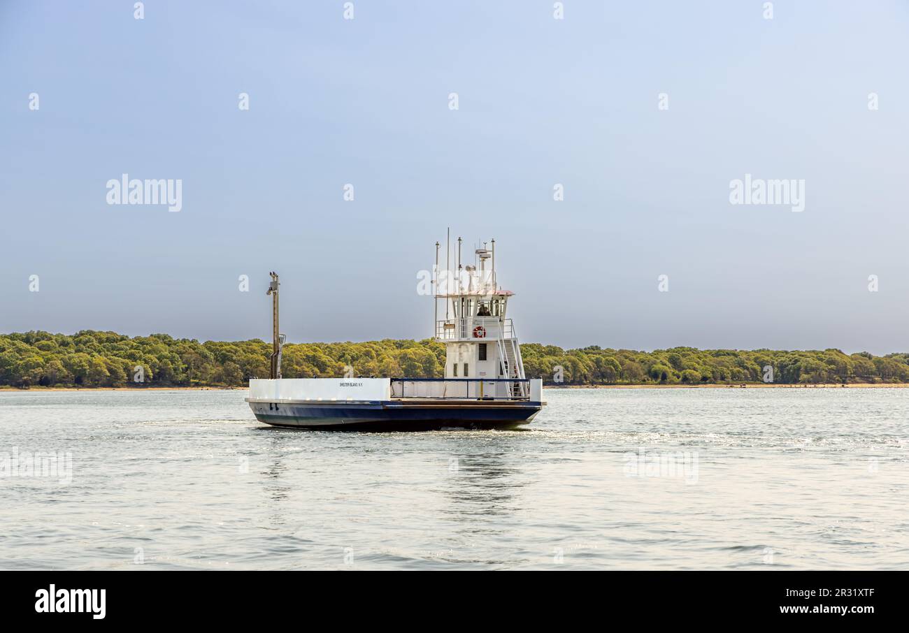 Shelter Island Ferry, la Southern Cross che rende una traversata vuota Foto Stock