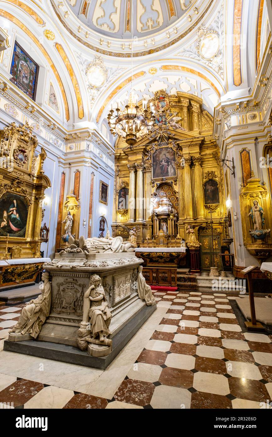 Tomba del Cardinale Silíceo, Collegio reale di Noble Maidens, Toledo, Castilla-la Mancha, Spagna. Foto Stock