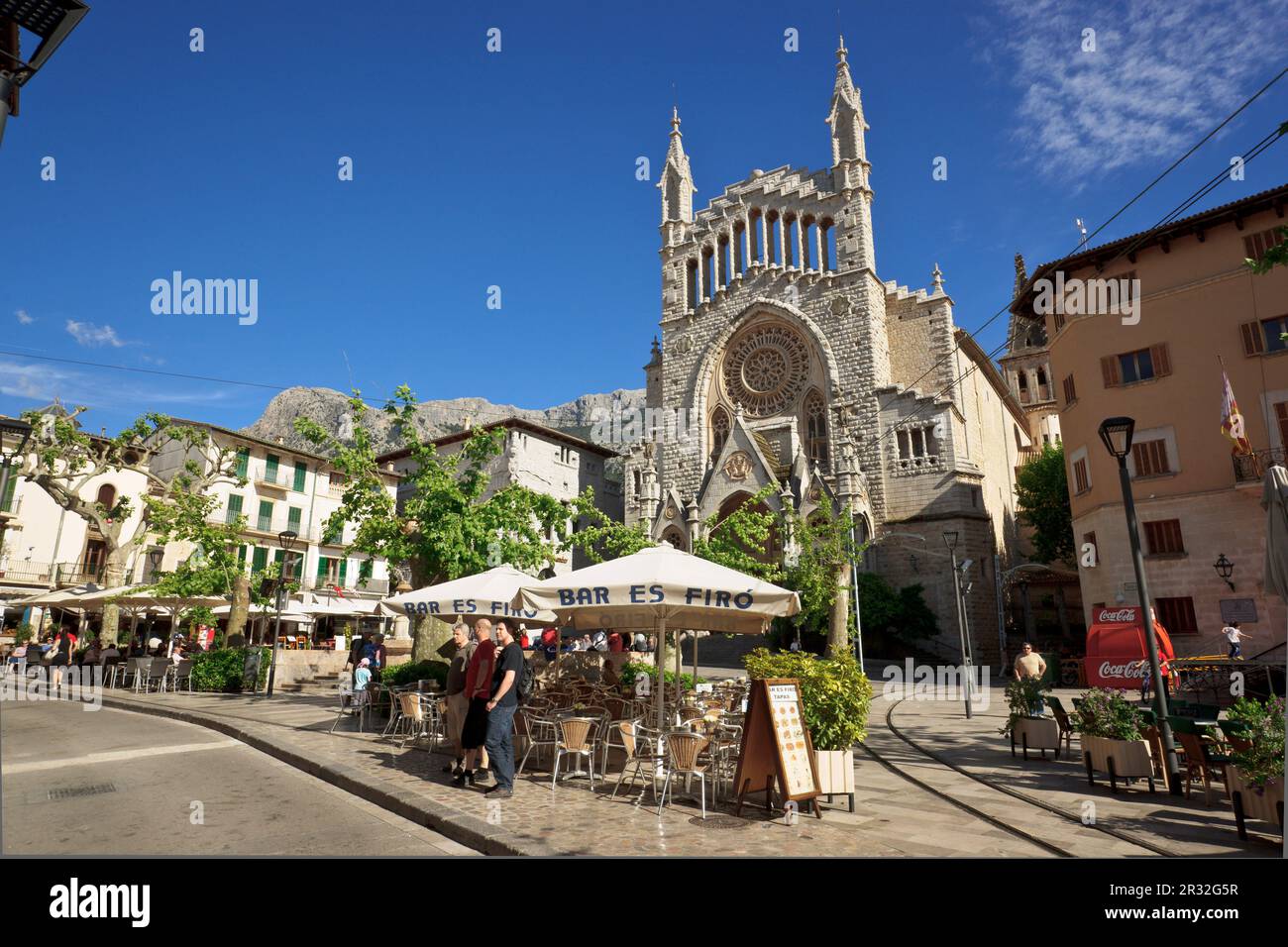 Chiesa parrocchiale di San Bartolome, originale del 12th ° secolo, route.Placa constitució.Soller.Mallorca.Baleari Isole. Spagna. Foto Stock