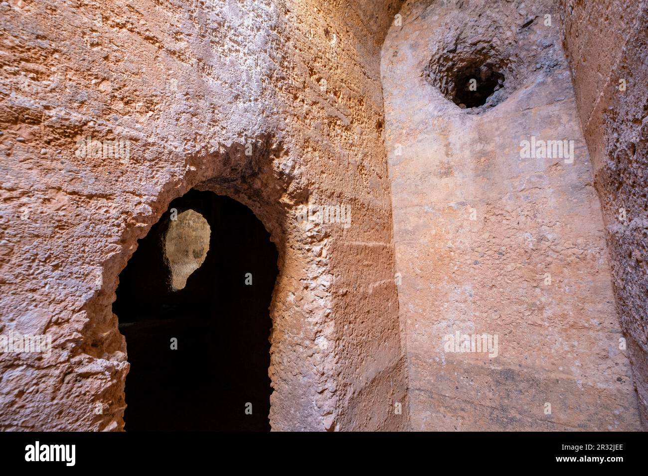 Cisterna subterránea, I .d.C, encofrado de opus cementicium, Uxama, Alto del Castro, Villa de origen celtíbero que dati de hace más de 2.000 años, Soria, Comunidad Autónoma de Castilla, Spagna, Europa. Foto Stock