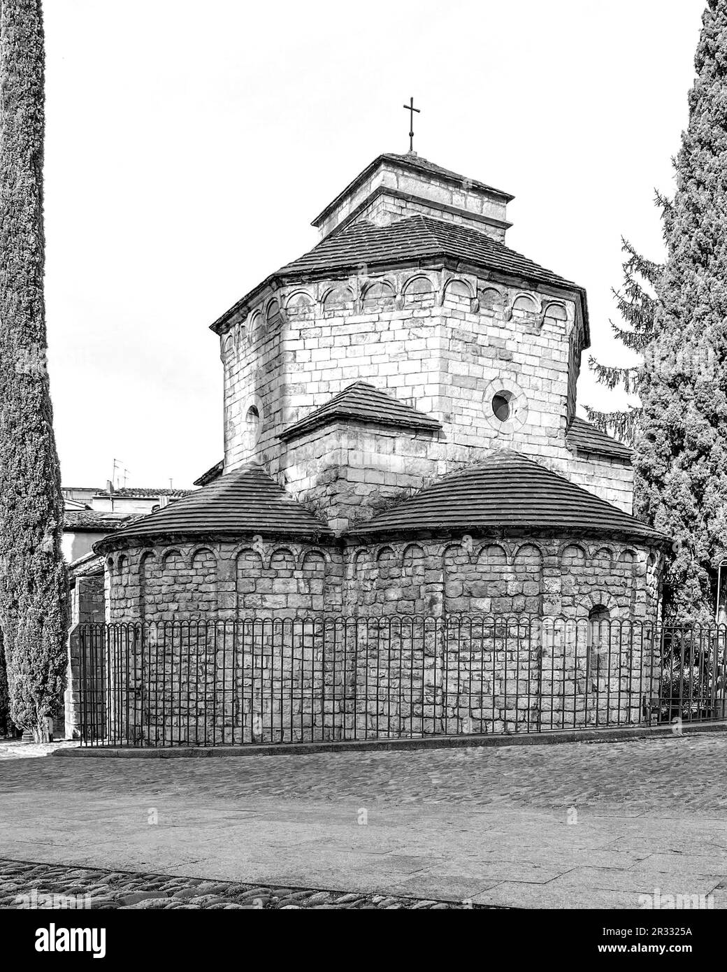Sant Nicolau de Girona è una cappella romanica della città di Girona risalente al XII secolo. Foto Stock