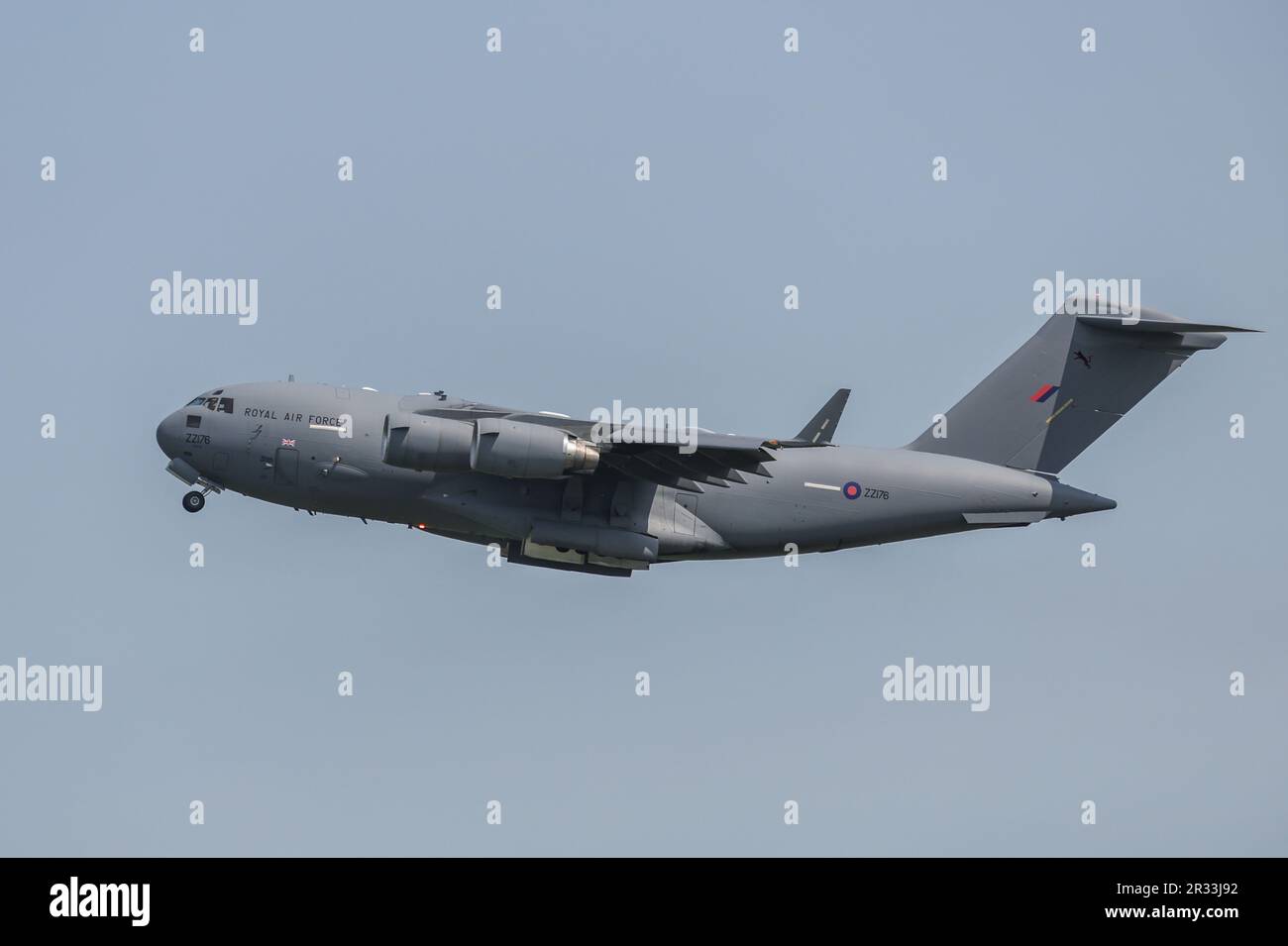 La RAF Boeing C-17 Globemaster decoltra al RAF Leeming, Leeming Bar, Regno Unito. 22nd maggio, 2023. (Foto di Mark Cosgrove/News Images) a Leeming Bar, Regno Unito, il 5/22/2023. (Foto di Mark Cosgrove/News Images/Sipa USA) Credit: Sipa USA/Alamy Live News Foto Stock