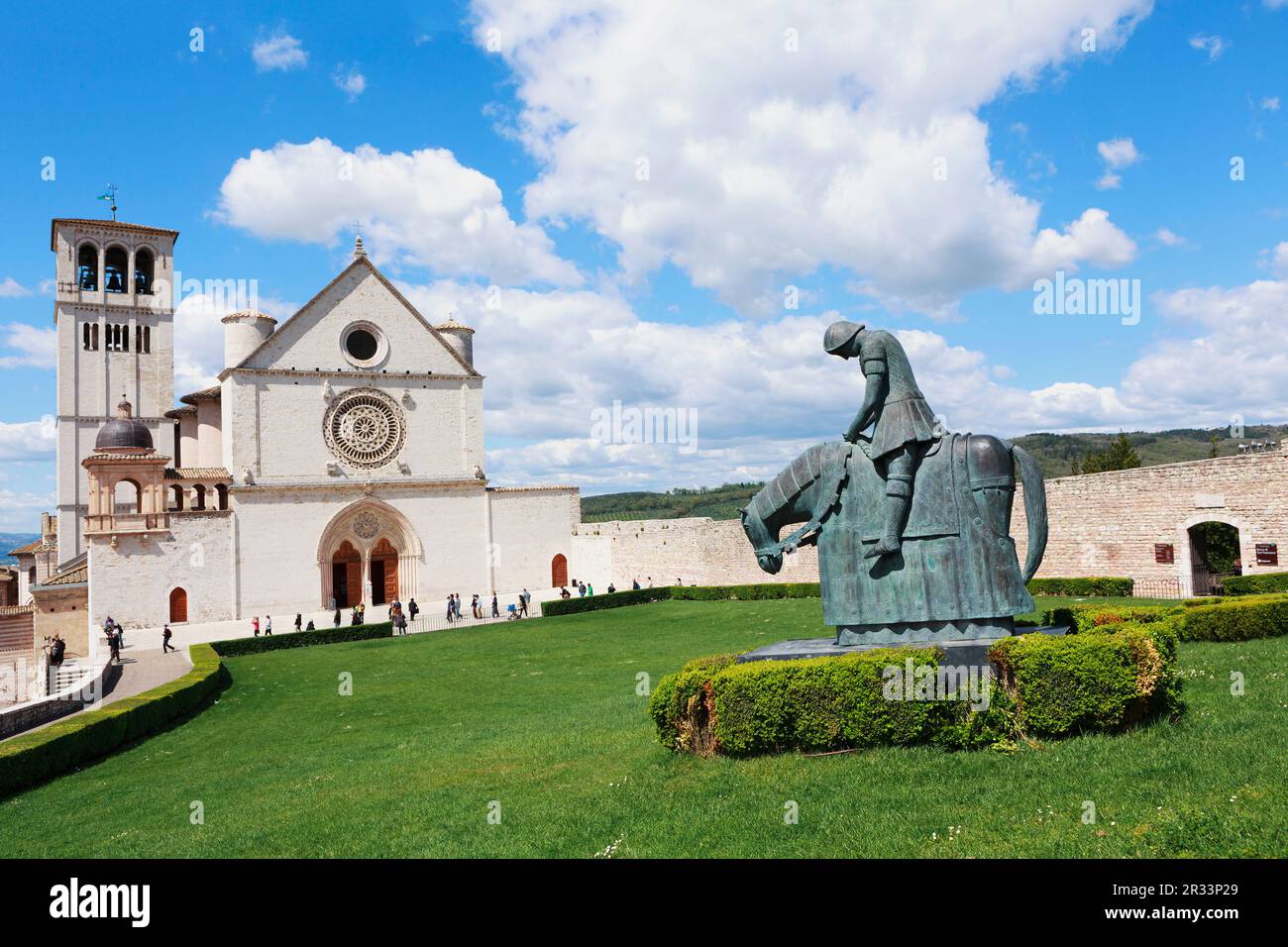 Statua Di San Francesco D Assisi Basilica di san francesco di assisi con statua immagini e fotografie