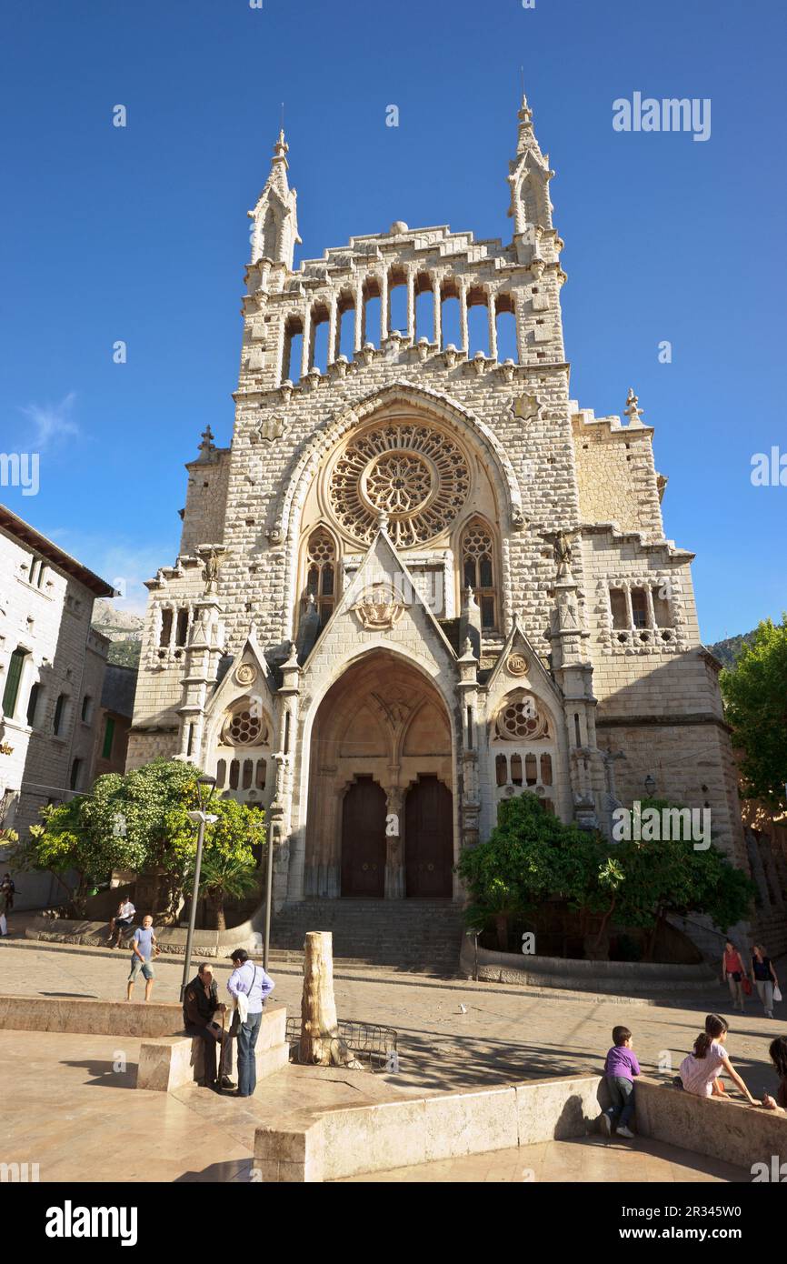 Chiesa parrocchiale di San Bartolome, originale del 12th ° secolo, route.Placa constitució.Soller.Mallorca.Baleari Isole. Spagna. Foto Stock