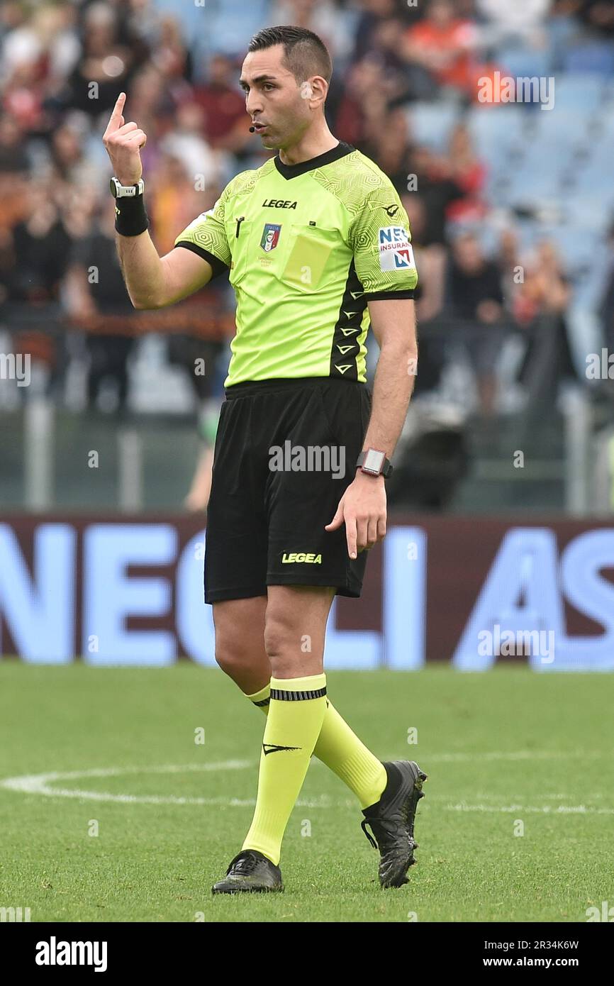 Roma, Italia. 22nd maggio, 2023. Andrea Colombo Referee durante la Serie Una partita tra AS Roma vs US Salernitana 1919 allo stadio Olimpico Credit: Independent Photo Agency/Alamy Live News Foto Stock
