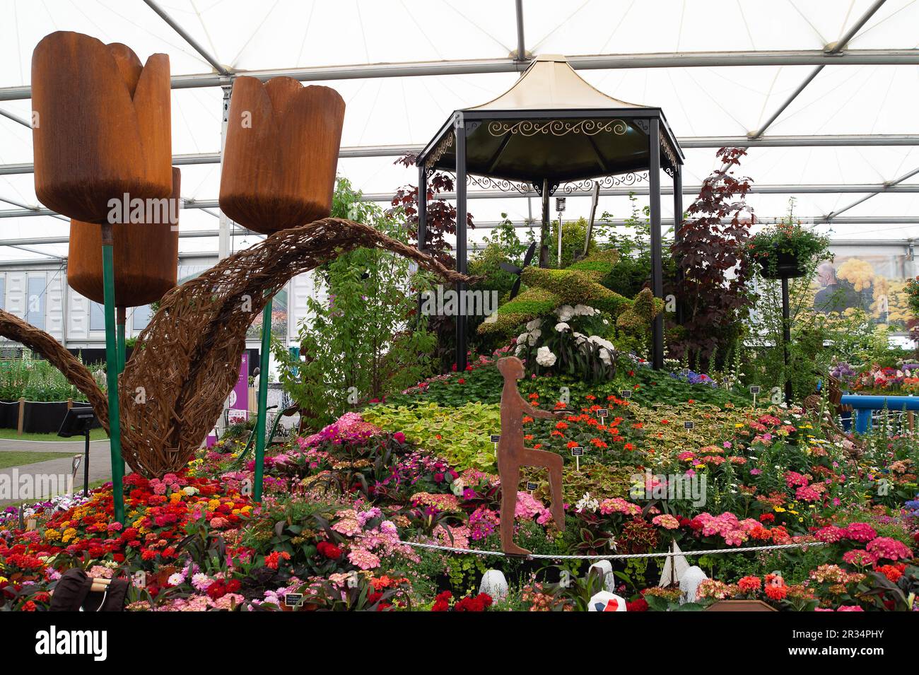 Chelsea, Londra, Regno Unito. 22nd maggio, 2023. I parchi e gli spazi aperti di Birmingham promossi dal Chelsea Flower Show 2023. I 631 parchi e gli spazi aperti di Birmingham saranno celebrati e promossi con l'entrata del Chelsea Flower Show di quest'anno dal consiglio comunale. Sponsorizzato da Lendlease, la mostra presenterà un'ampia gamma di aspetti della storia dei parchi della città, mentre il consiglio presenta una gara per la sua undicesima medaglia d'oro consecutiva all'evento. Credit: Maureen McLean/Alamy Live News Foto Stock