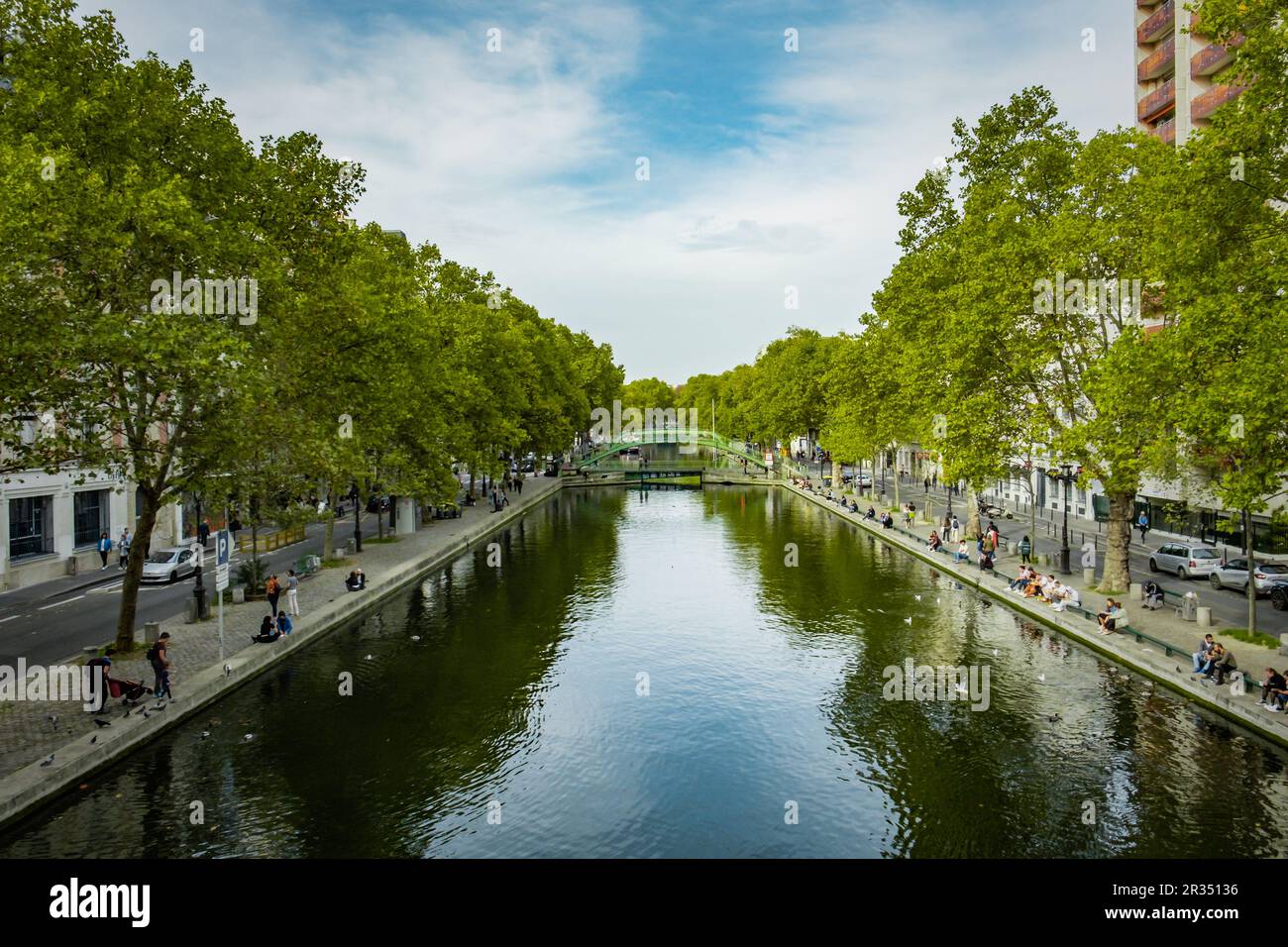 Parigi, Francia, ottobre 2022, vista sul Canal Saint-Martin Foto Stock