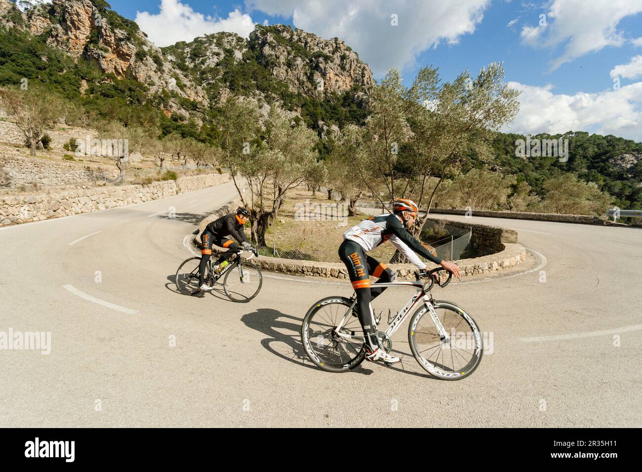 Ciclistas en el collado de Soller Maiorca Islas Baleares, España, Europa. Foto Stock