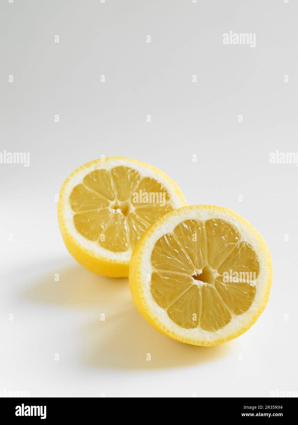 Metà del limone Foto Stock