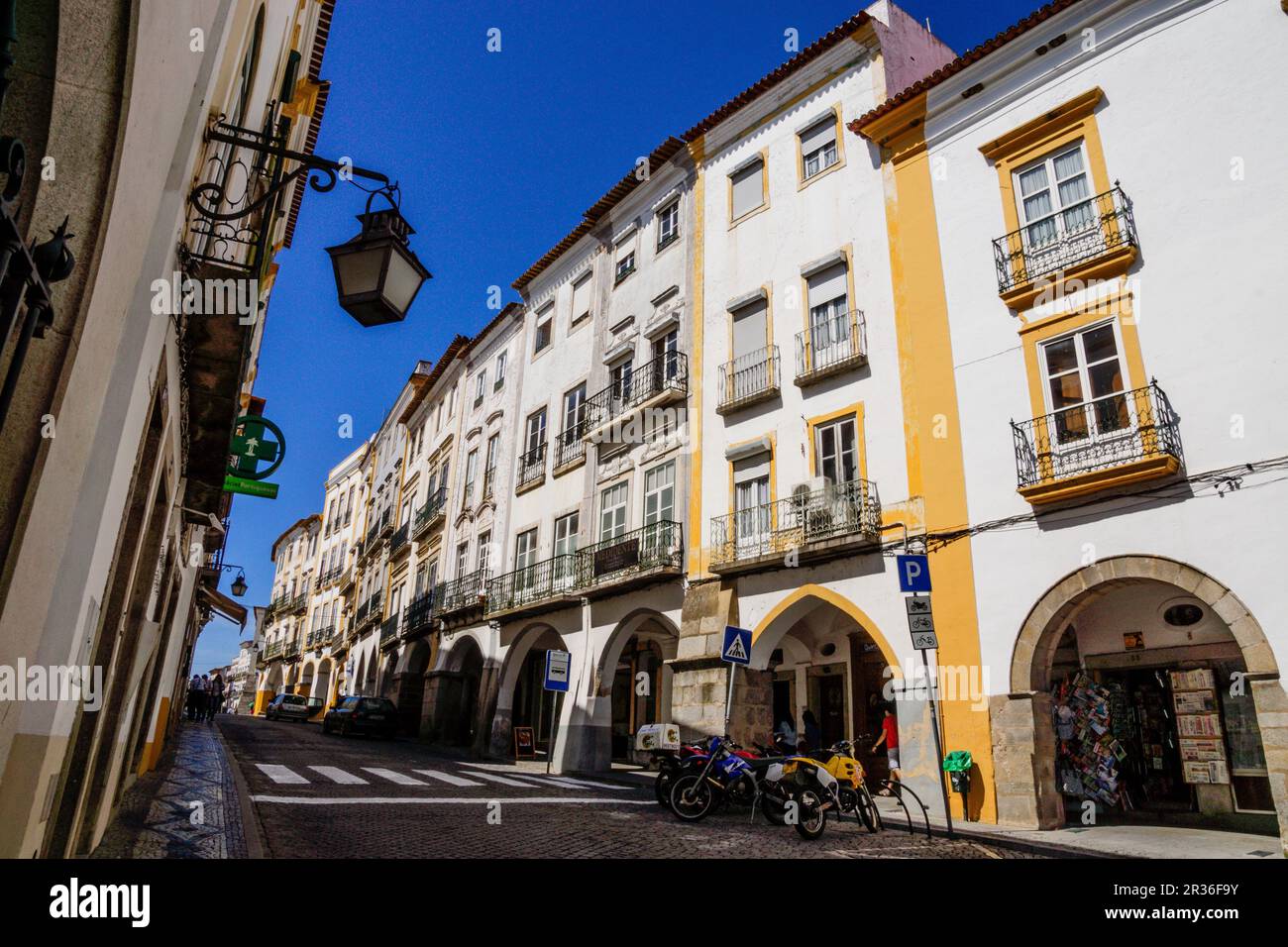 Calle da Republica,,Evora Alentejo,Portogallo, Europa. Foto Stock