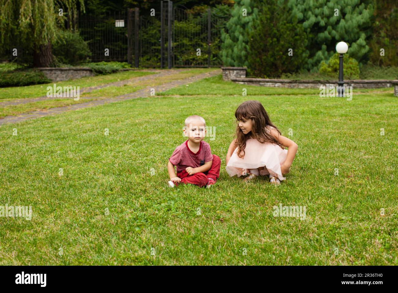 I bambini possono godere della natura Foto Stock