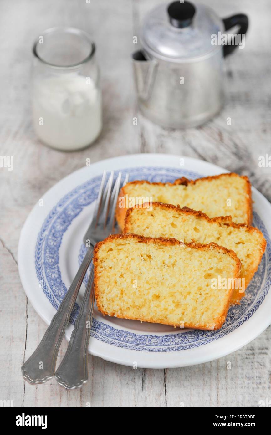 Yogurt plum cake per la colazione Foto Stock