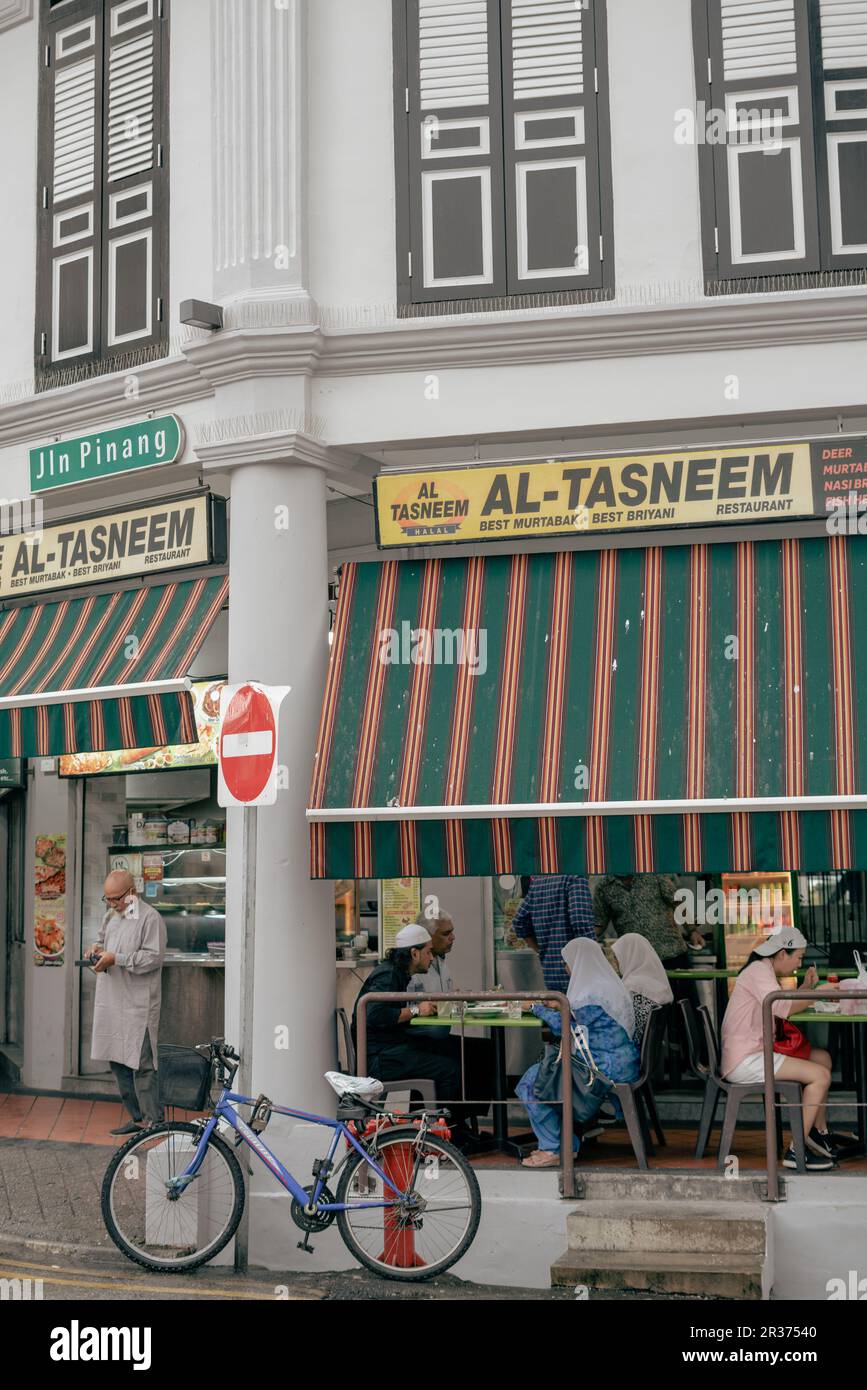 Singapore - 21 ottobre 2022 : ristorante arabo di strada vecchio Foto Stock