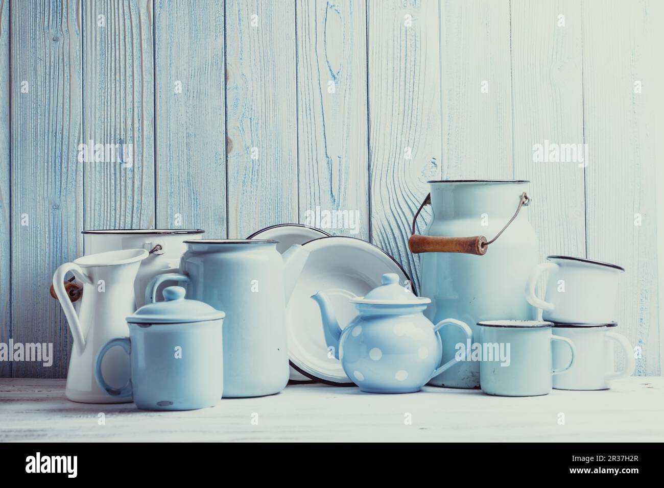 Enamelware still life Foto Stock