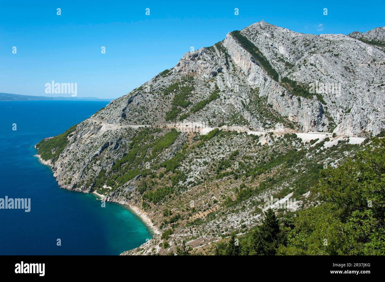 Costa vicino Brela, Riviera di Makarska, Dalmazia, Croazia, Mare Adriatico, Mare Adriatico Foto Stock