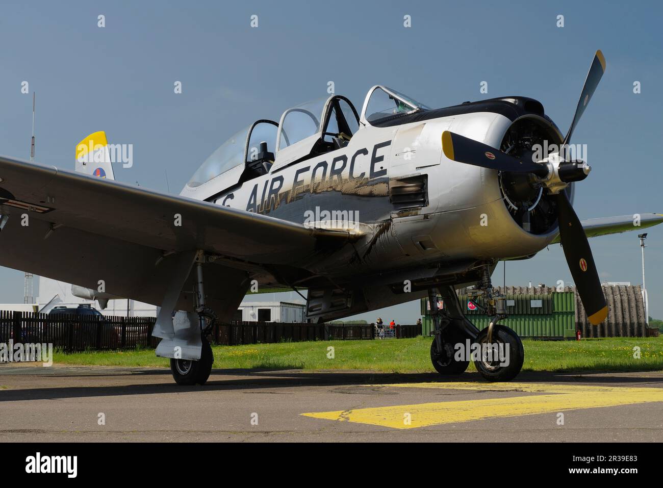 Nord America T-28 Trojan 17692, G-TROY, Sleap Airfield, Shropshire, Inghilterra, Foto Stock