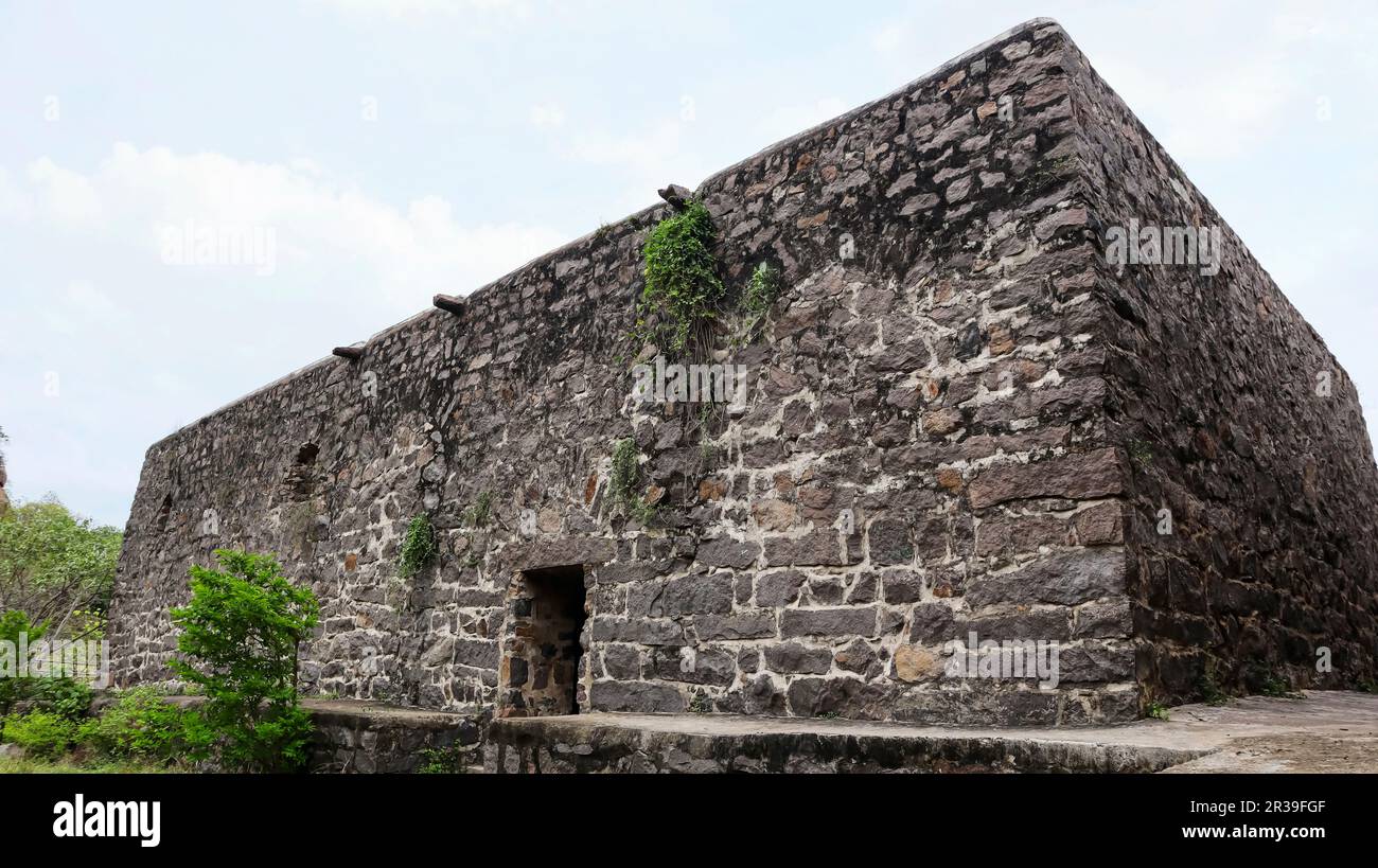 Vista del vecchio deposito di grano di Kondapalli Fort, Vijayawada, Andhra Pradesh, India. Foto Stock