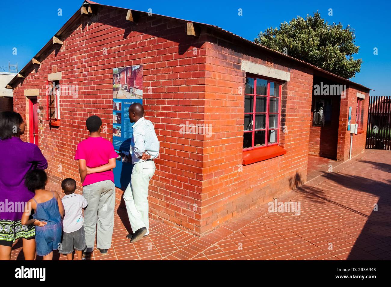 Fuori dalla casa di Nelson Mandela in via Vilakazi Soweto Foto Stock