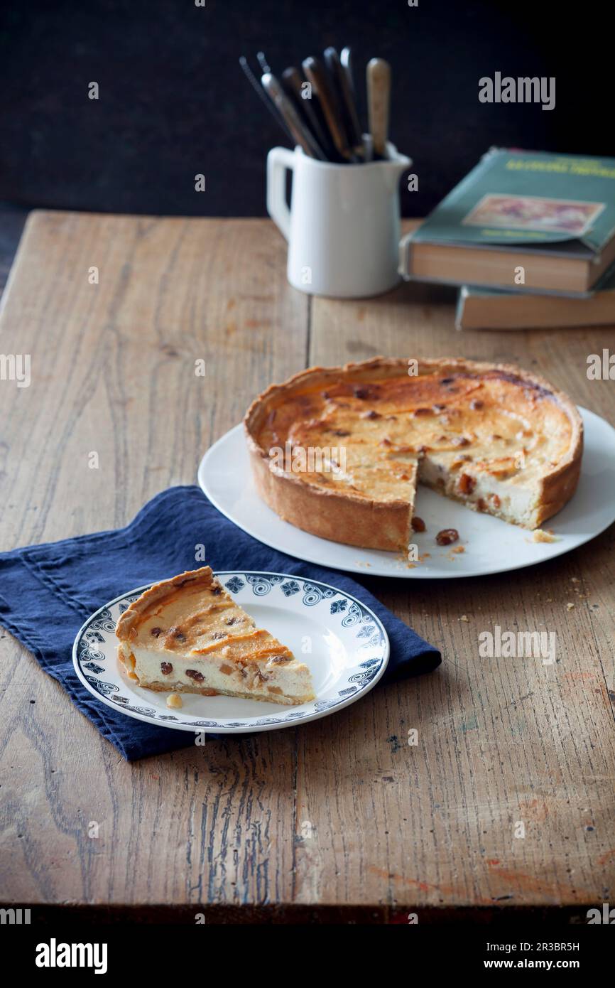 Torta alla ricotta con frutta secca (Italia) Foto Stock