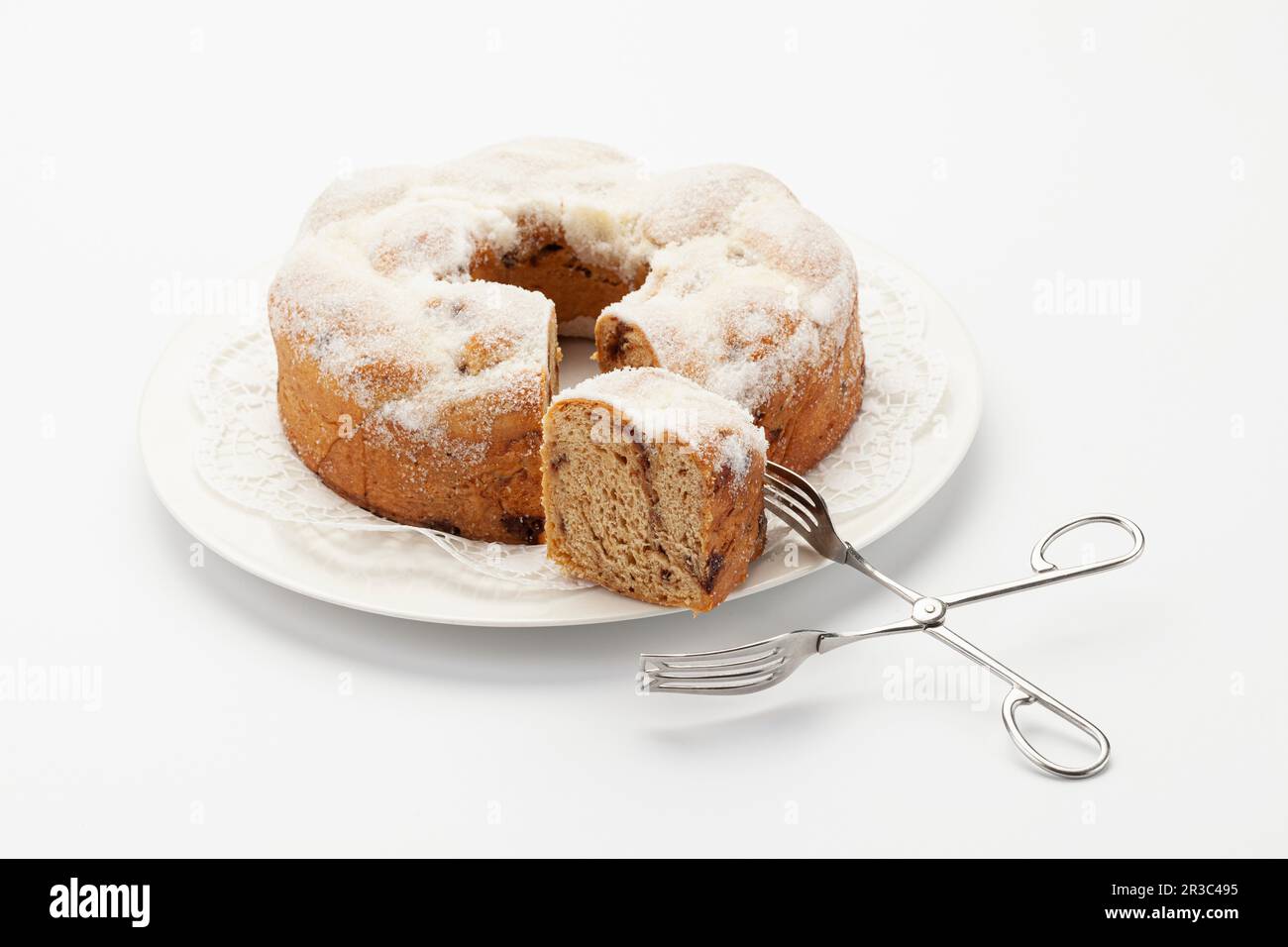 Kärntner Reindling (torta di lievito arrotolata ripiena di zucchero, cannella, uva passa e burro dall'Austria) Foto Stock