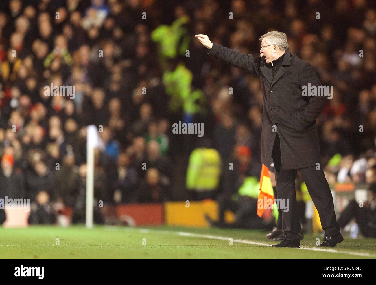 Sir Alex Ferguson, direttore del Manchester United, esorta a giocare. Il gioco è goallessFulham 02/02/13 Fulham V Manchester United 02/02/13 The Premie Foto Stock