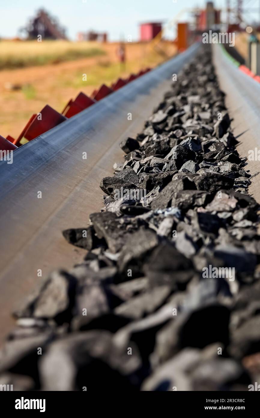 Miniere di manganese cernita e trasformazione Foto Stock