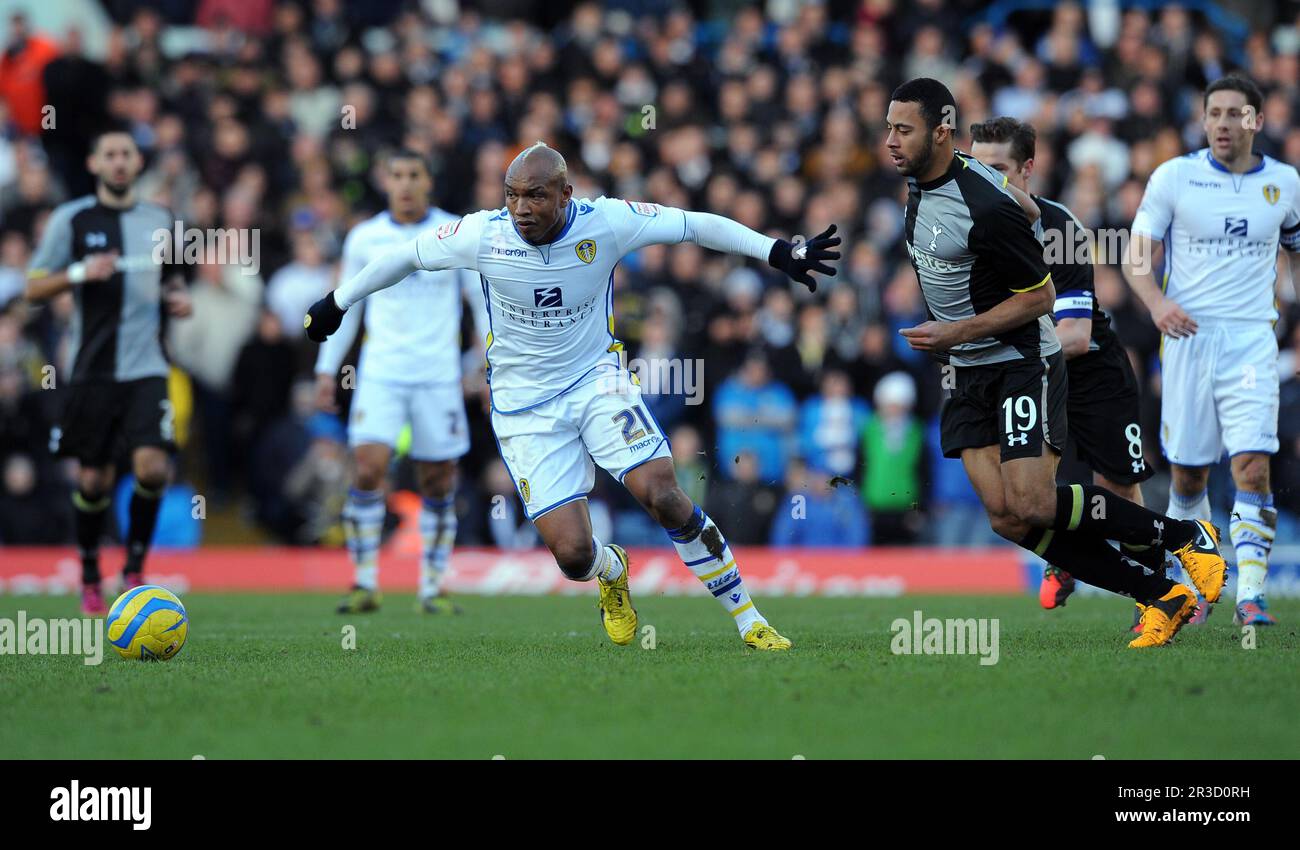 El Hadji DioufLeeds United 2012/13 Mousa Dembele Tottenham Hotspur Leeds United V Tottenham Hotspur (2-1) 27/01/13 The fa Cup Fourth Round Photo: Robi Foto Stock