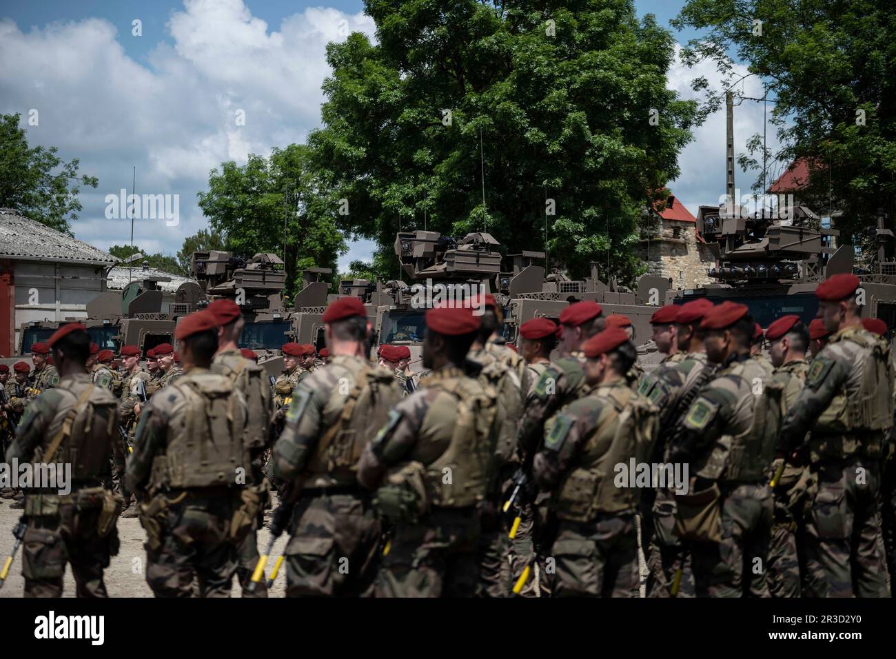 Caylus, Francia. 23rd maggio, 2023. Presentazione del VBMR-L 'Serval' francese (veicolo blindato multirole-Leger/Light Multirole Armoured Vehicle) durante un esercizio nel campo militare di Caylus, Francia, il 23 maggio 2023. Il Serval prenderà il posto del VAB (veicoli forward blindati) in servizio per più di 40 anni. Foto di Eliot Blondet/ABACAPRESS.COM Credit: Abaca Press/Alamy Live News Foto Stock