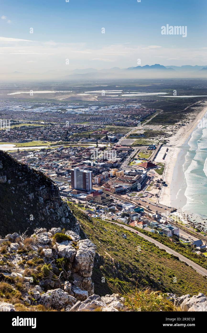 Vista elevata della spiaggia di Muizenberg Città del Capo Foto Stock