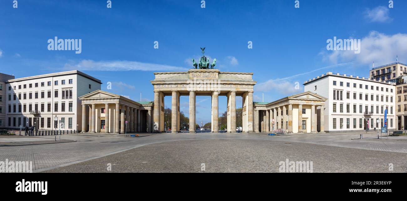Berlino porta di Brandeburgo Panorama in Germania Foto Stock