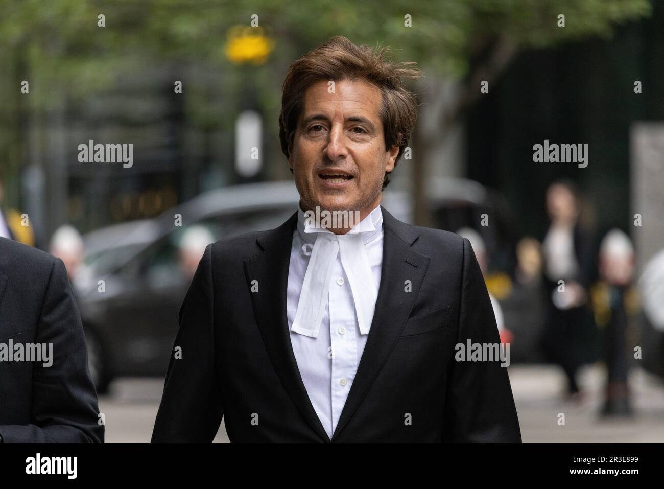 Davis Sherborne QC, barrister di alto profilo nell'epicentro giuridico del sistema giudiziario, presso la Royal Courts of Justice, Central London, England, UK Foto Stock