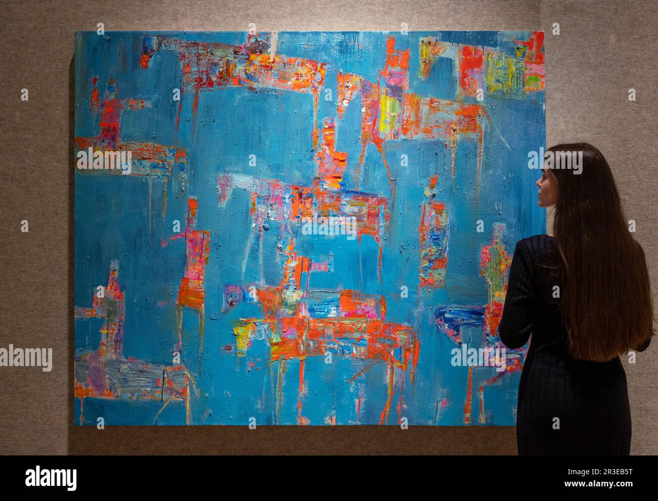 Bonhams, Londra, Regno Unito. 23rd maggio, 2023. Il 24 maggio si svolge il Modern & Contemporary Middle Eastern Art sale. Le attrazioni includono: Reza Derakshani (Iran, nato nel 1952), Caccia Blu. Stima: £ 30.000-£ 50.000. Credit: Malcolm Park/Alamy Live News Foto Stock