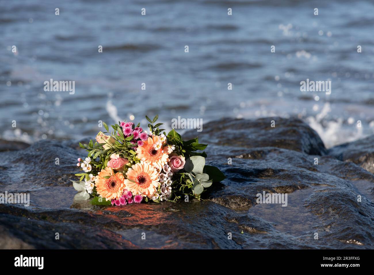 Bouquet ricordo vittima marinara Mar Baltico Foto Stock