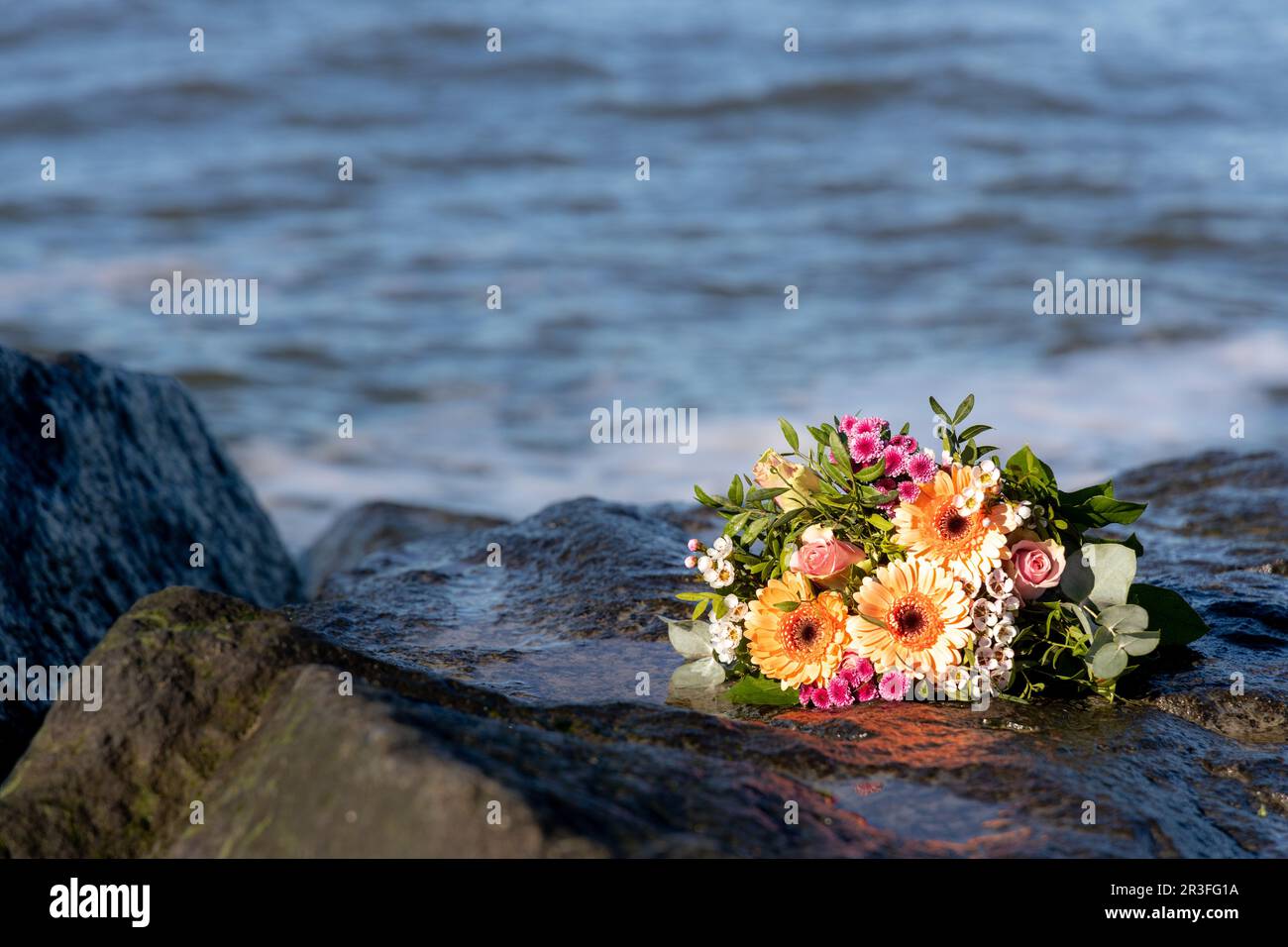Bouquet ricordo vittima marinara Mar Baltico Foto Stock