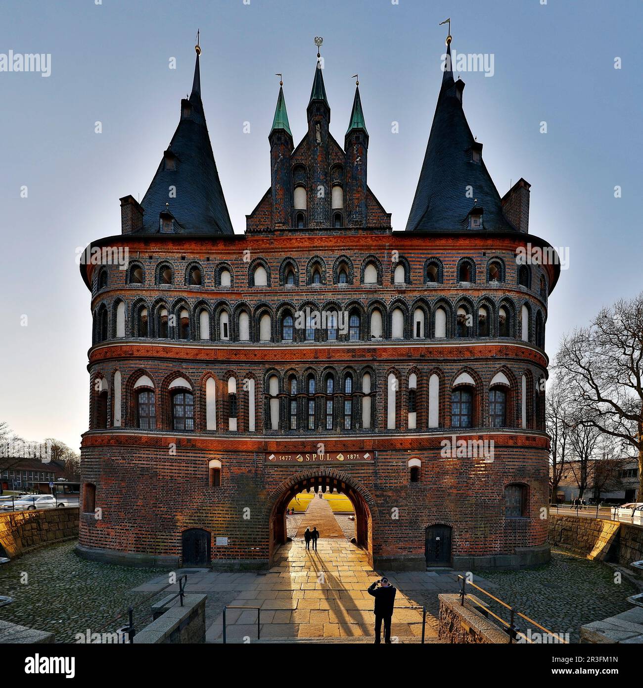 Holstentor, ex porta della città occidentale, patrimonio dell'umanità dell'UNESCO, Lubecca, Germania, Europa Foto Stock