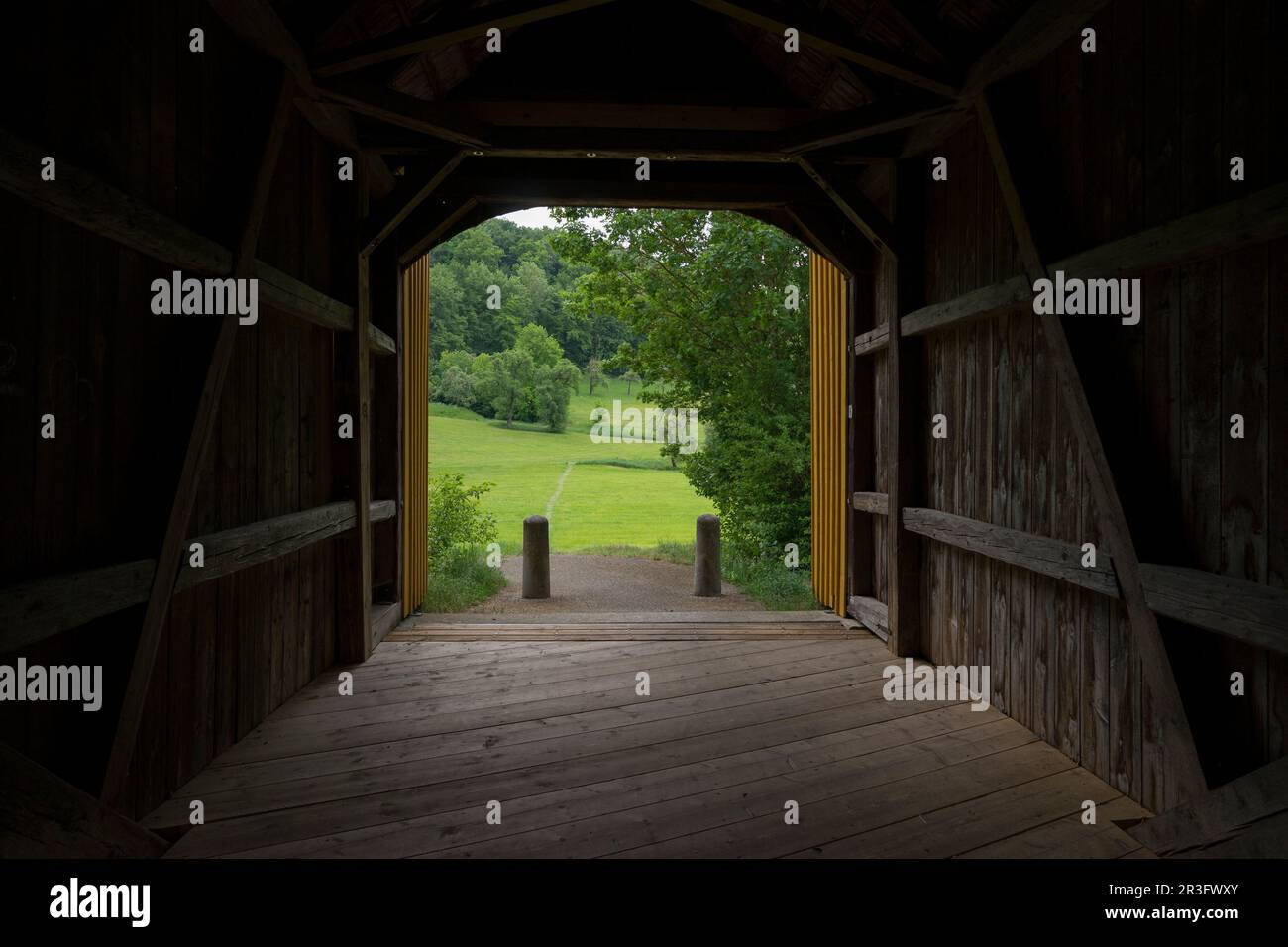 Pista ciclabile nella valle del kocher vicino alla sala schwaebisch Foto Stock