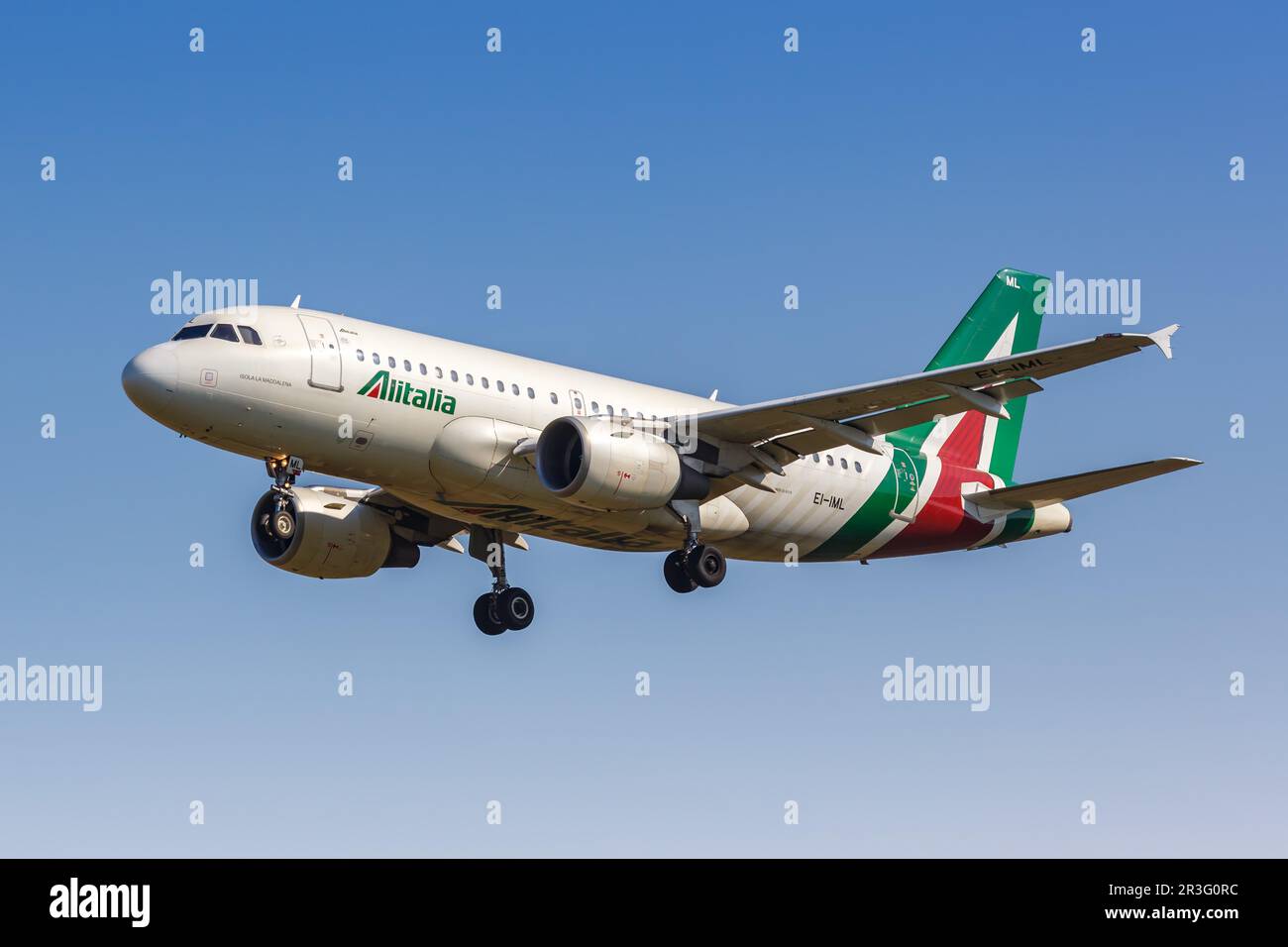 Alitalia Airbus A319 Aereoporto Milano Linate in Italia Foto Stock