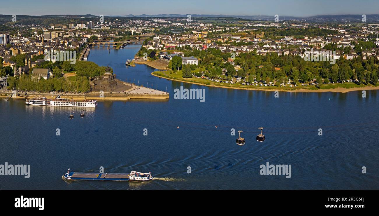 Deutsches Eck, confluenza del Reno e della Mosella, Coblenza, Renania-Palatinato, Germania, Europa Foto Stock