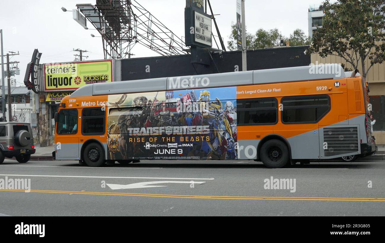 Los Angeles, California, USA 23rd maggio 2023 Transformers Rise of the Beasts Bus il 23 maggio 2023 a Los Angeles, California, USA. Foto di Barry King/Alamy Stock Photo Foto Stock