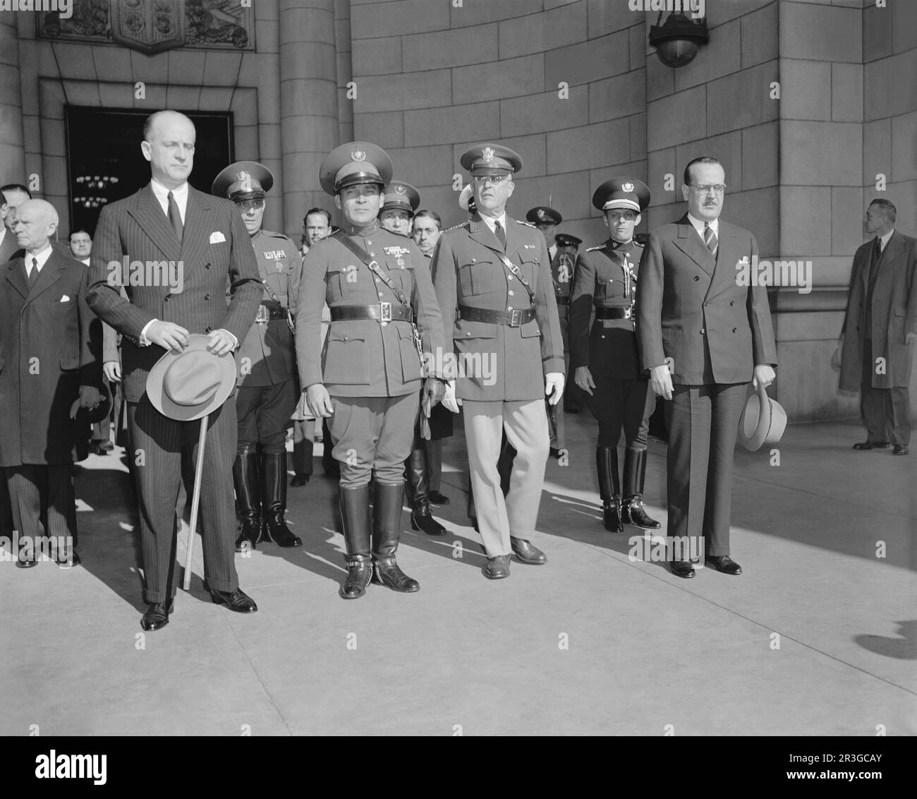 Ufficiale militare cubano Fulgencio Batista a Washington, D.C., 1938. Foto Stock