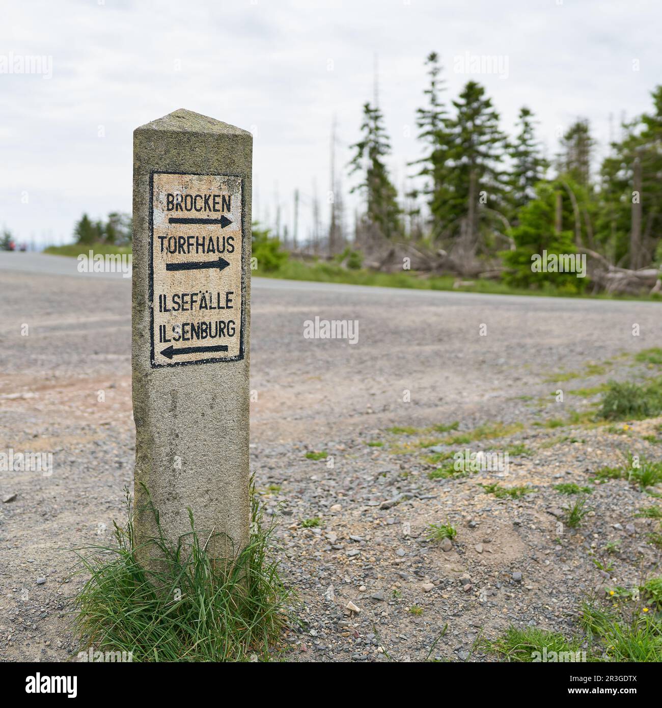 Indicazioni per Torfhaus, Ilsenburg, le cascate di Ilse e la cima di Brocken Foto Stock