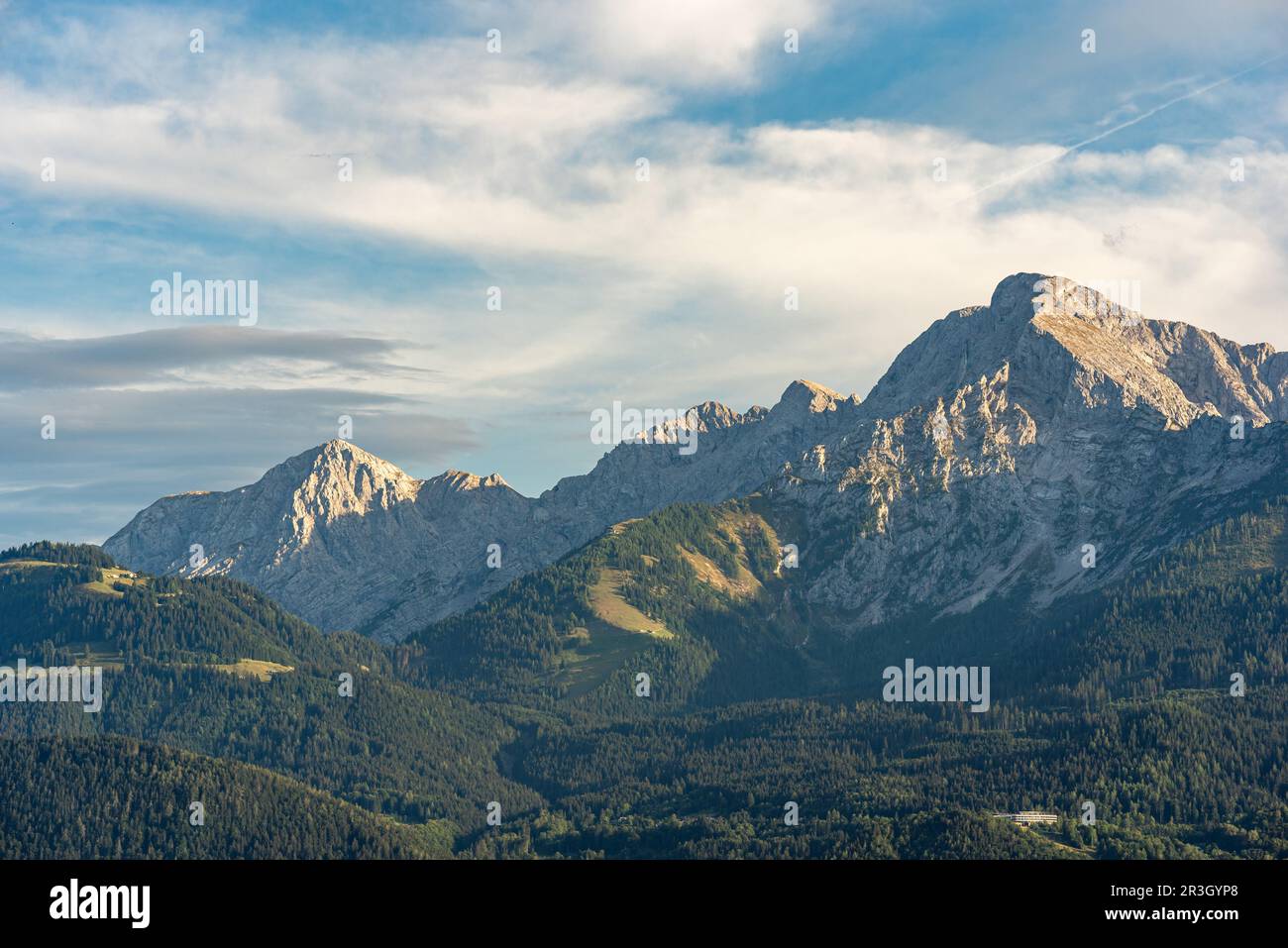 Il massiccio del GÃ¶ll con Obersalzberg sul bordo orientale delle Alpi Berchtesgaden Foto Stock