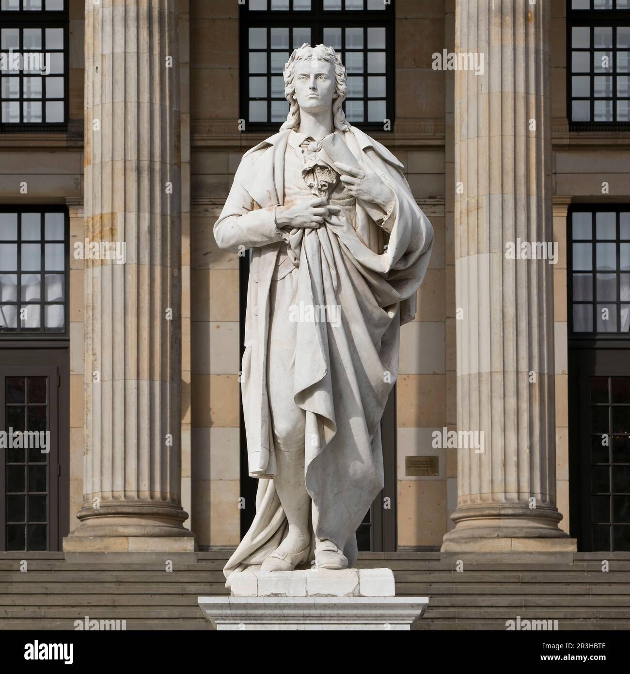 Monumento Schiller di Reinhold Begas su Gendarmen markt, Berlino, Germania, Europa Foto Stock