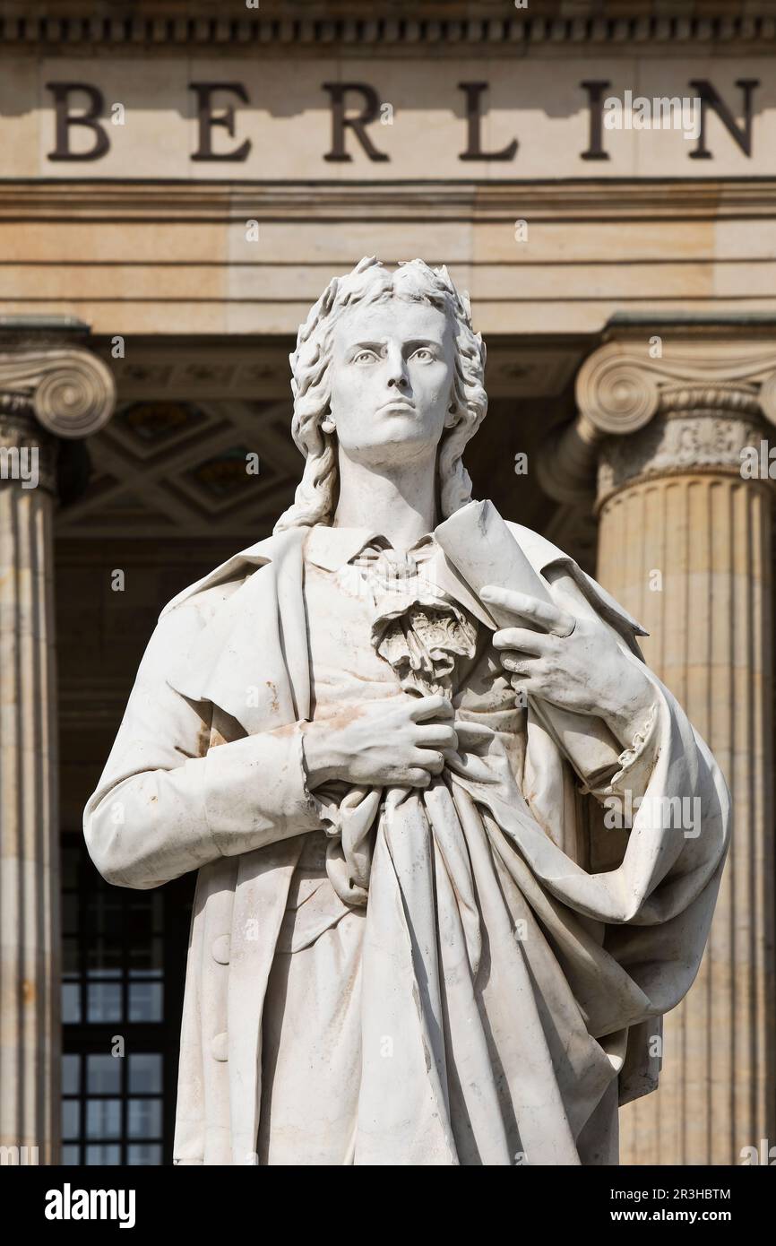 Monumento Schiller di Reinhold Begas su Gendarmen markt, Berlino, Germania, Europa Foto Stock