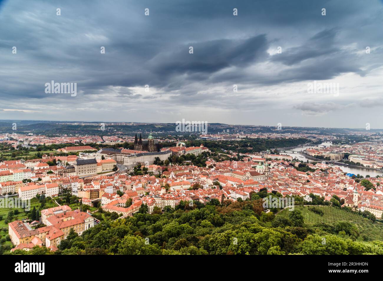 Tetti rossi di Praga Foto Stock