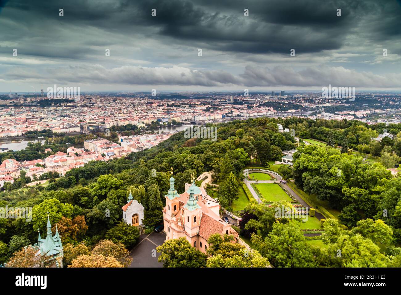 Tetti rossi di Praga Foto Stock