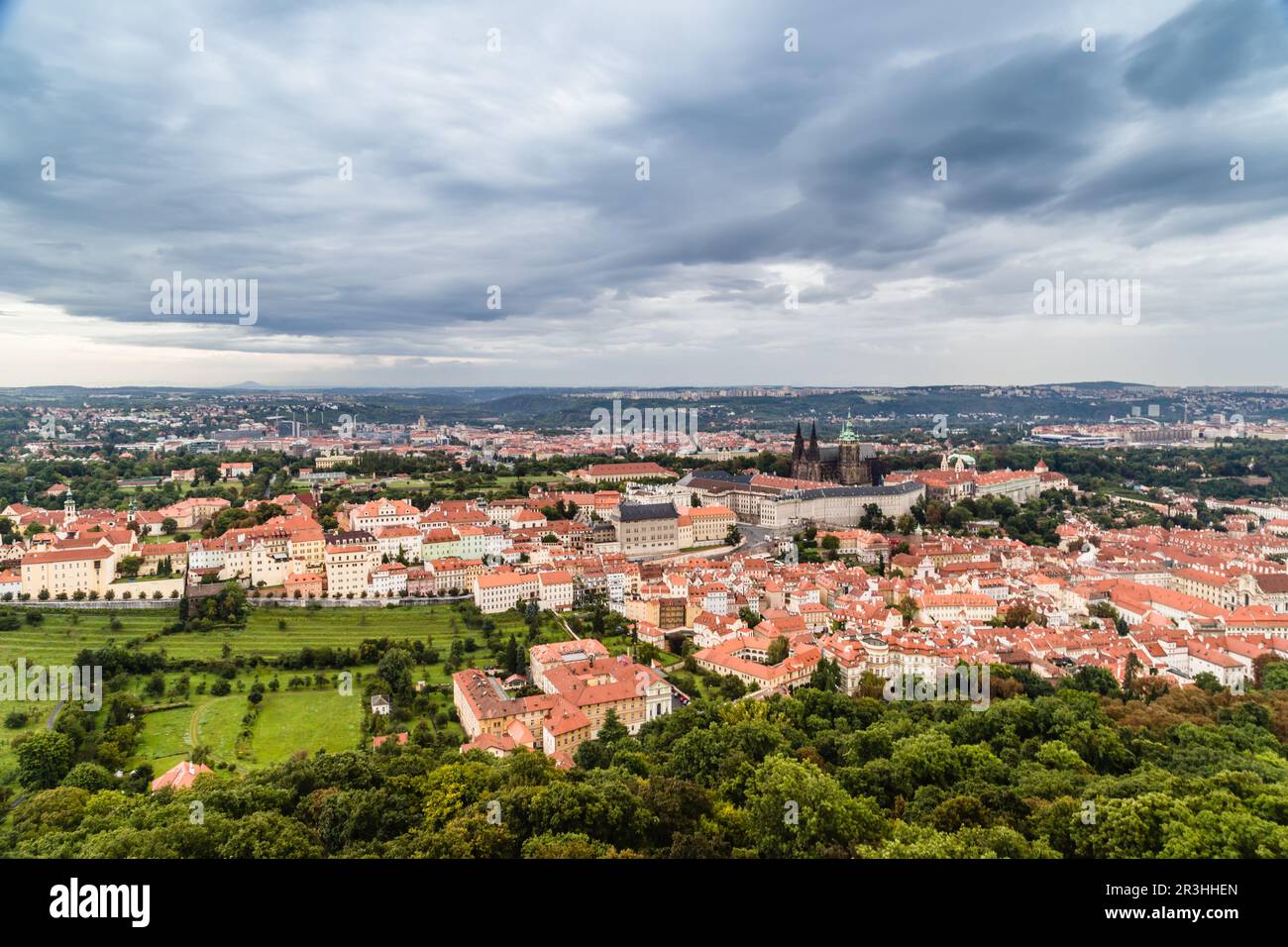 Tetti rossi di Praga Foto Stock