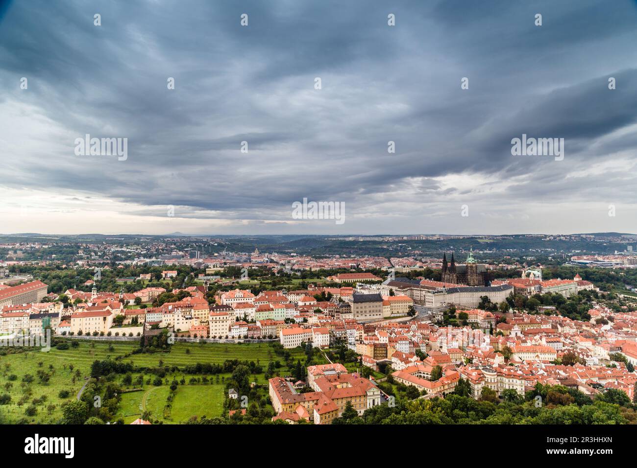 Tetti rossi di Praga Foto Stock