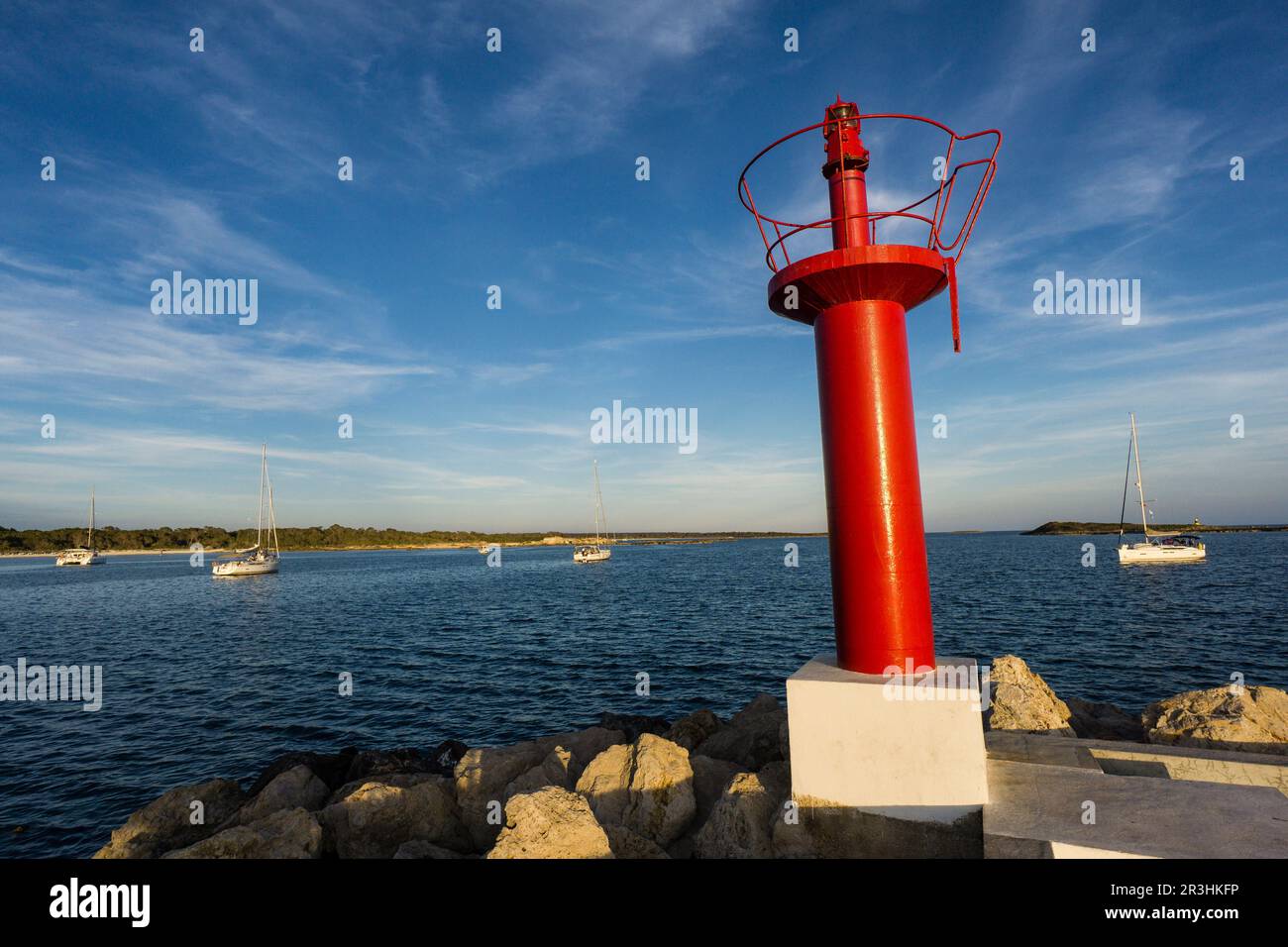 Ingresso del porto, Colonia de Sant Jordi porto, Ses Salines, Maiorca, isole Baleari, Spagna, Europa. Foto Stock